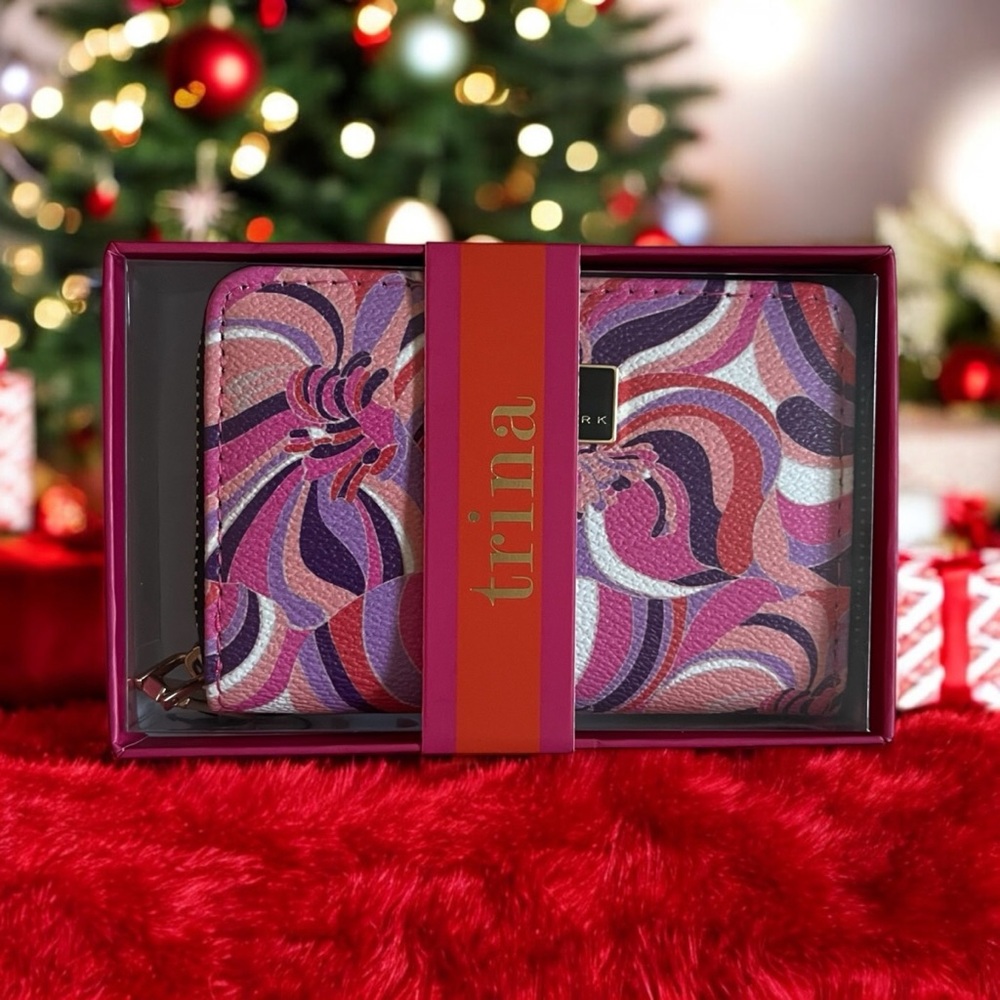 NEW Trina Turk Colorful Pink & Purple Toned Short  Wallet💖